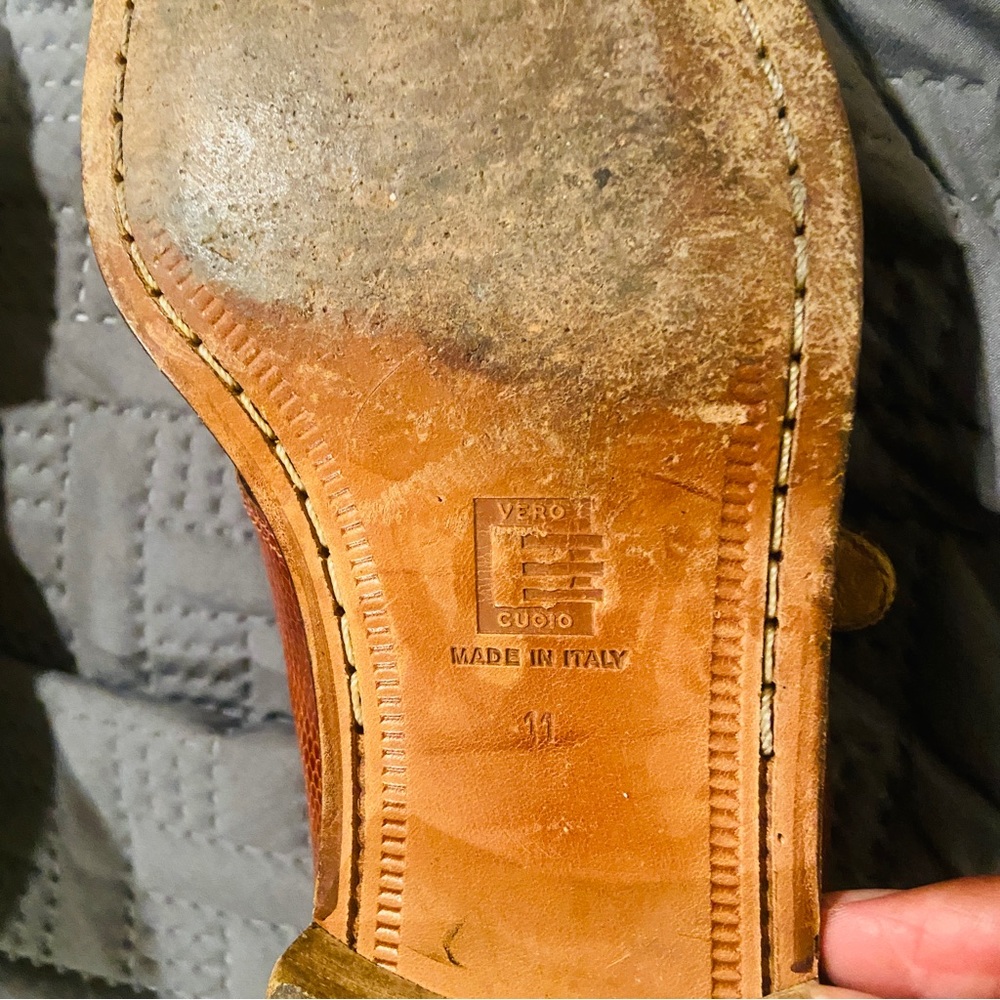 These are a lizard skin mad by the David Eden shoes size 11 light brown